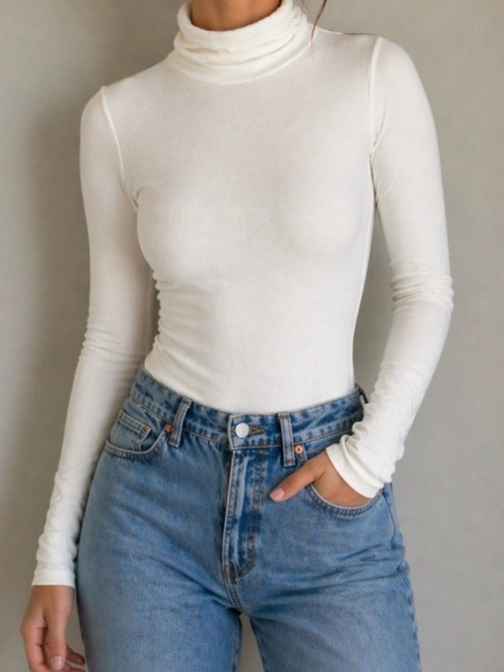 Naked Wardrobe Ivory Turtleneck Long-sleeve bodysuit Size M
